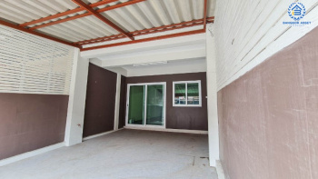 *****ทาวน์เฮ้าส์มือสอง เมืองนนทบุรี ม.พระปิ่น3 กาญจนาภิเษก บ้านพร้อมอยู่ ทำเลดี บนเนื้อที่ 17 ตร.ว. ฟังก์ชัน 2 ห้องนอน 2 ห้องน้ำ 1 ที่จอดรถ บ้านสภาพเยี่ยม รีโนเวทใหม่พร้อมลากกระเป๋าเข้าอยู่ได้ทันทีเชื่อมต่อถนนกาญจนาภิเษก และถนนรัตนาธิเบศร์ ใกล้เซ็นทรัลเวสต์เกต และรถไฟฟ้าสายสีม่วง "สถานีตลาดบางใหญ่" จองเลย!